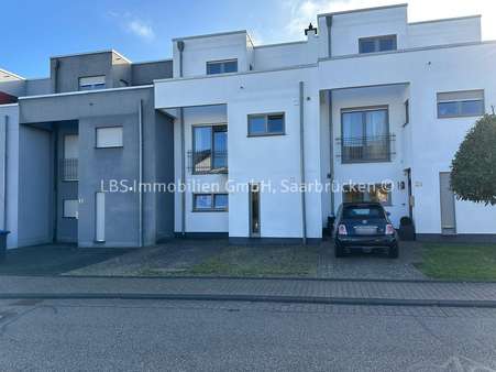 Frontansicht - Reihenmittelhaus in 54296 Trier mit 132m² kaufen