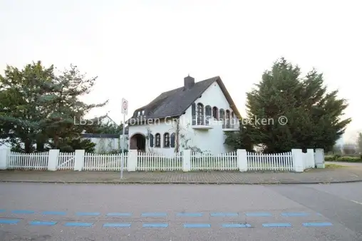 romantisches Einfamilienhaus ist begehrter Wohnlage von Dillingen