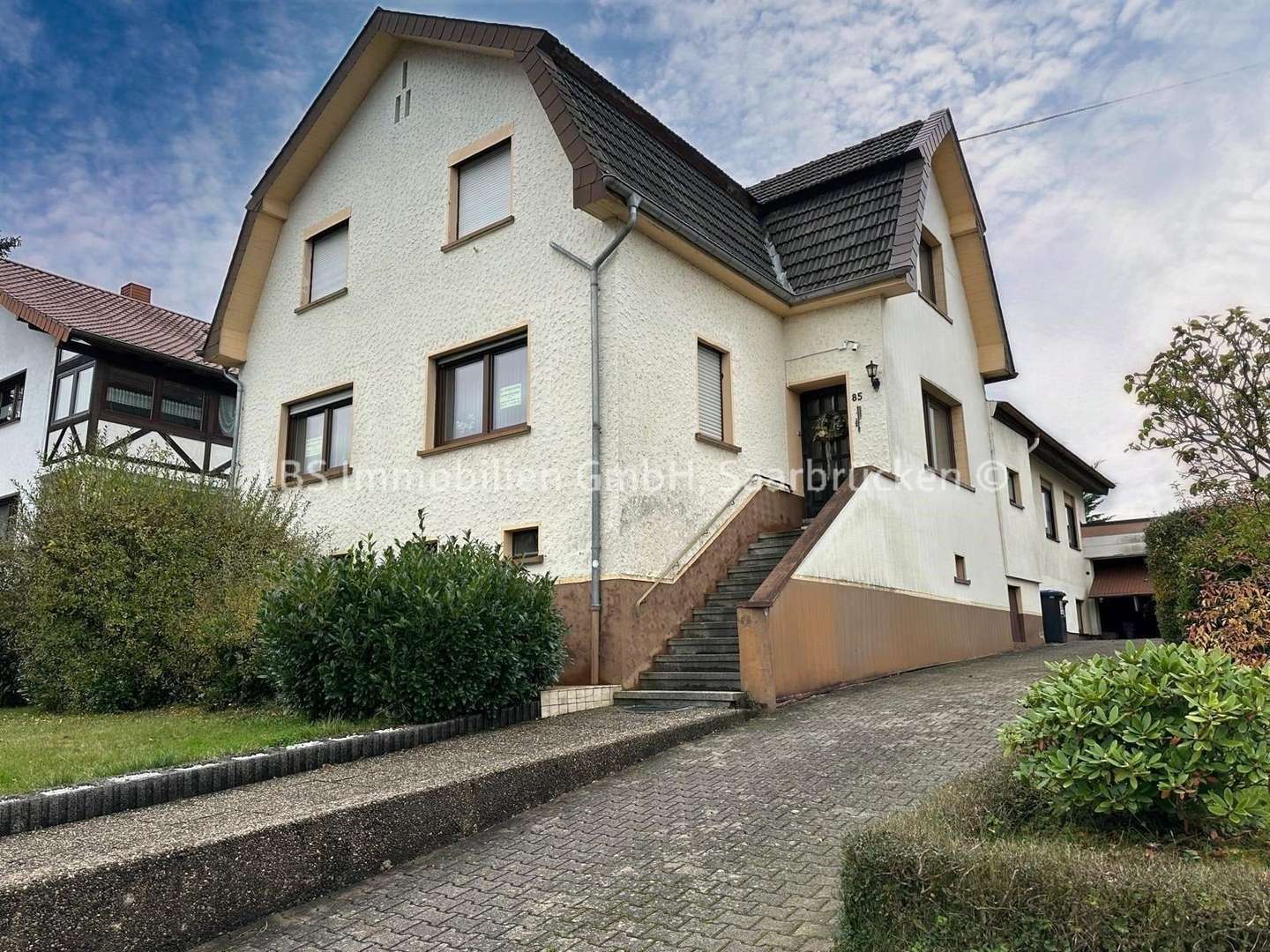 Außenansicht - Einfamilienhaus in 66625 Nohfelden mit 270m² kaufen