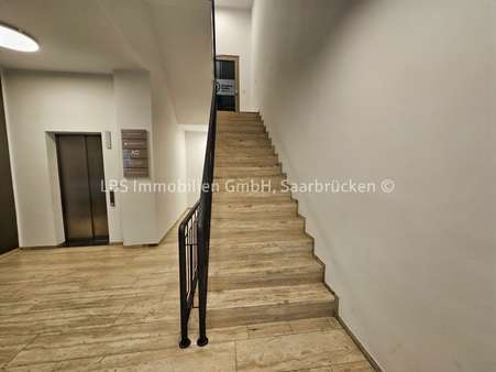 Treppenhaus - Büro in 66111 Saarbrücken mit 265m² mieten