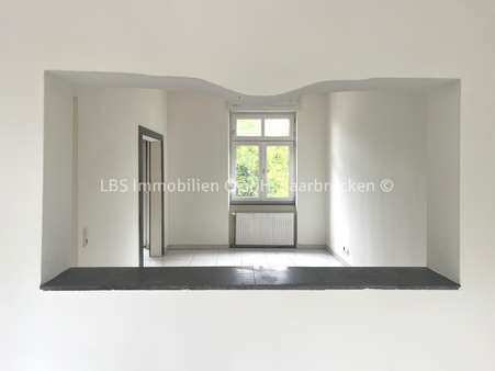 Wohnbereich - Zweifamilienhaus in 66121 Saarbrücken mit 170m² kaufen