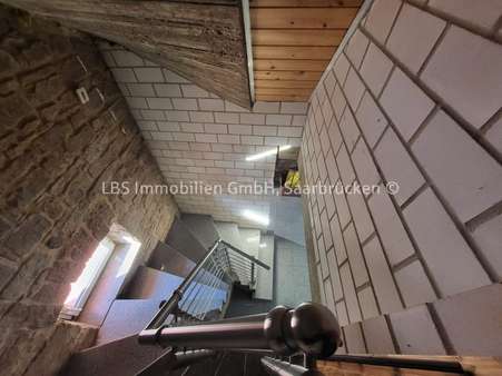 EG - Treppenhaus - Einfamilienhaus in 66679 Losheim mit 112m² kaufen