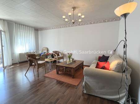 Wohnzimmer OG Wohnzimmer OG - Zweifamilienhaus in 66424 Homburg mit 157m² kaufen