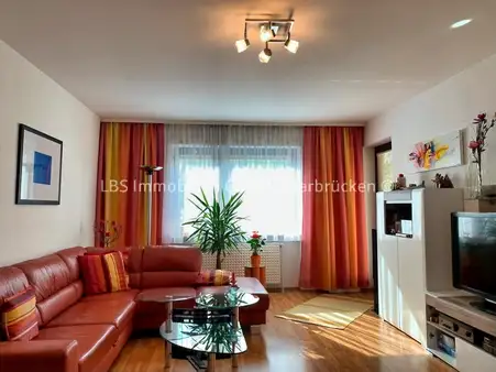 Lichtdurchflutete Eigentumswohnung mit Süd-Balkon im beliebten Rodenhof