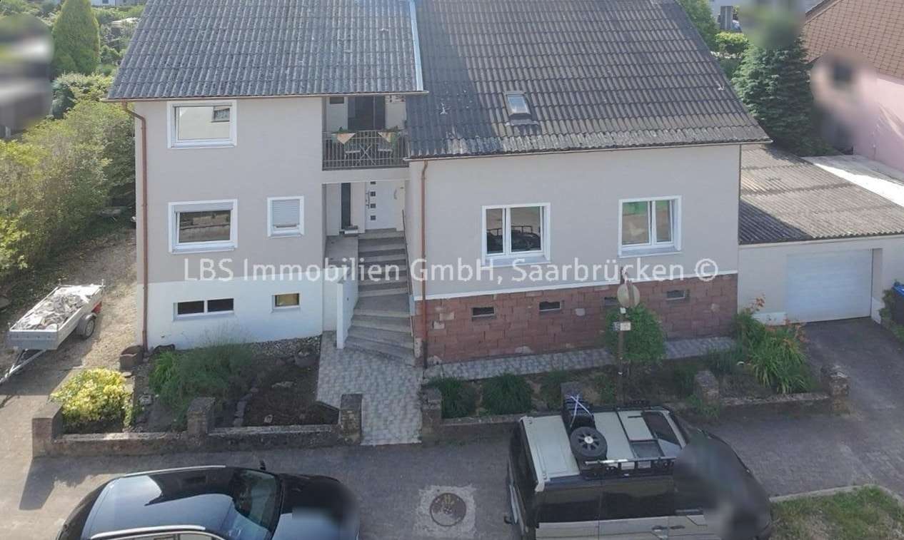 Vorderseite Vorderseite - Zweifamilienhaus in 66787 Wadgassen mit 222m² kaufen