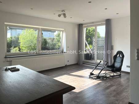 Wohnbereich - links Wohnbereich - links - Zweifamilienhaus in 66787 Wadgassen mit 222m² kaufen