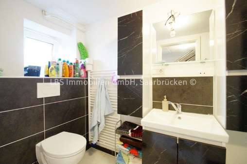 Bad im Erdgeschoss - Reihenmittelhaus in 66839 Schmelz mit 130m² kaufen