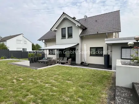 Neuwertiges Wohnerlebnis – Ihr Zuhause in Ayl 