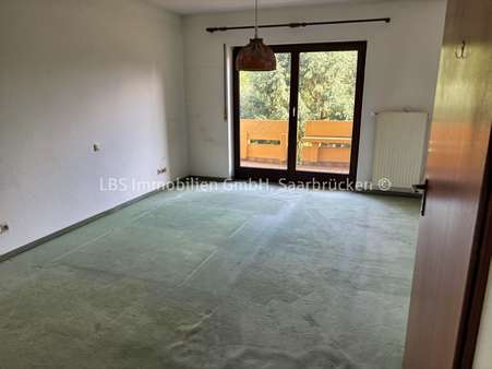 Zimmer Zimmer - Reihenmittelhaus in 66133 Saarbrücken mit 126m² kaufen