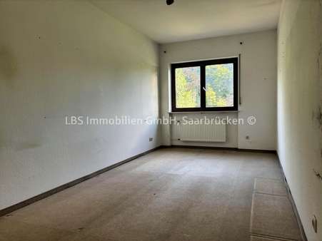 Zimmer Zimmer - Reihenmittelhaus in 66133 Saarbrücken mit 126m² kaufen
