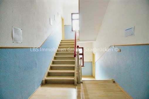 Treppenhaus Treppenhaus - Mehrfamilienhaus in 66787 Wadgassen mit 413m² kaufen