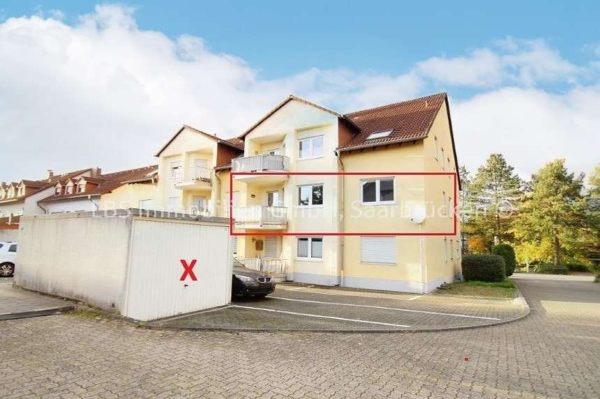 Ansicht hinten + Garage - Etagenwohnung in 66333 Völklingen mit 74m² kaufen