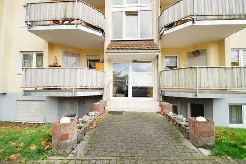 Eingang - Etagenwohnung in 66333 Völklingen mit 74m² kaufen
