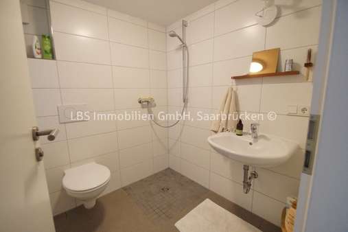 Haus 22 - Wohnung - Bad Haus 22 - Wohnung - Bad - Mehrfamilienhaus in 66663 Merzig mit 292m² kaufen