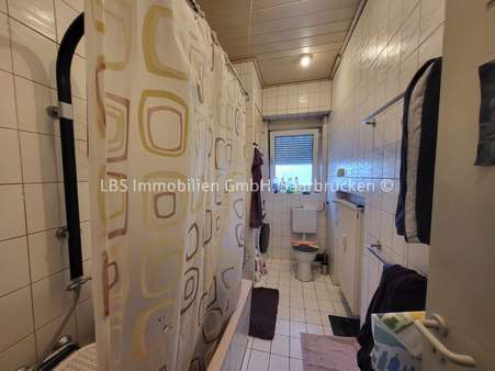 Bad Bad - Etagenwohnung in 66539 Neunkirchen mit 75m² kaufen