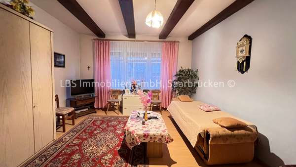 EG links - Wohnen - Mehrfamilienhaus in 66578 Schiffweiler mit 405m² kaufen