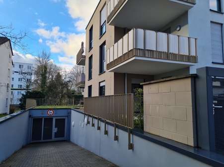 Garagenzufahrt - Etagenwohnung in 66424 Homburg mit 84m² kaufen