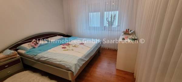EG - Schlafzimmer - Doppelhaushälfte in 66839 Schmelz mit 140m² kaufen