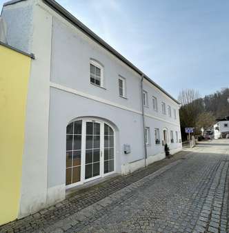 Ansicht Eingang - Mehrfamilienhaus in 93339 Riedenburg mit 274m² kaufen