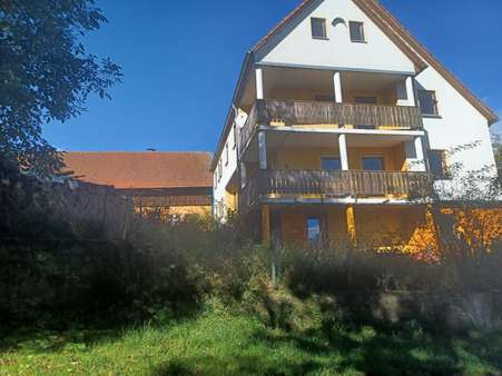Wohnhaus mit Balkonen Wohnhaus mit Balkonen - Landhaus in 92253 Schnaittenbach mit 185m² kaufen