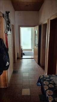 Flur Flur - Erdgeschosswohnung in 92421 Schwandorf mit 75m² kaufen