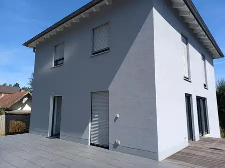 Energie-effizient und bezugsfertig: Toskanahaus in Burglengenfeld