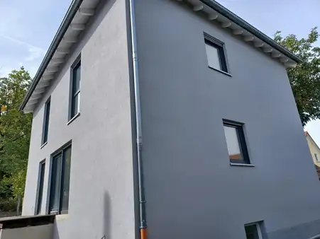 Energie-effizient und bezugsfertig: Toskanahaus in Burglengenfeld