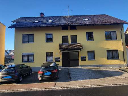 ... - Dachgeschosswohnung in 92507 Nabburg mit 64m² kaufen