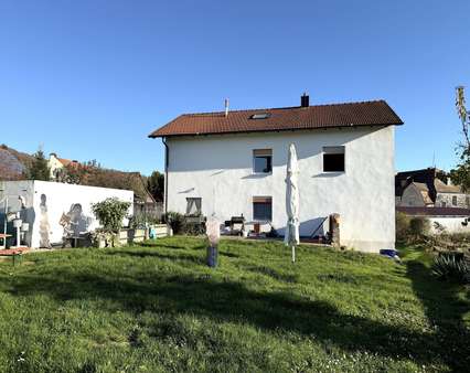 Ansicht Haus Gartenseite - Einfamilienhaus in 95364 Ludwigschorgast mit 150m² kaufen