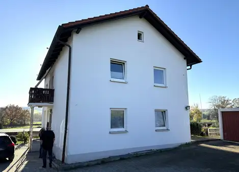 Schönes Haus mit grossem Garten!