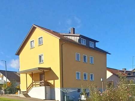 3 Wohneinheiten - Mehrfamilienhaus in 92421 Schwandorf mit 277m² kaufen