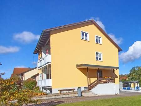 Seitenansicht - Mehrfamilienhaus in 92421 Schwandorf mit 277m² kaufen