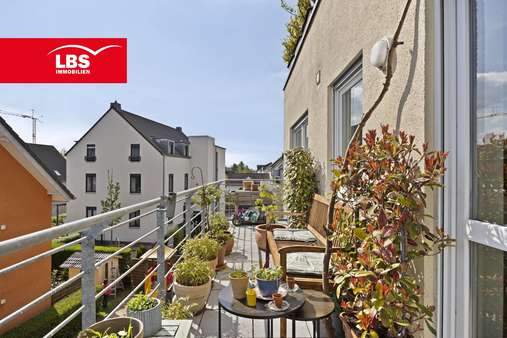 Außenterrasse im Obergeschoss - Maisonette-Wohnung in 51375 Leverkusen mit 142m² kaufen