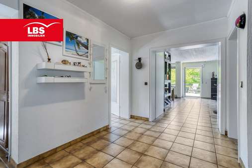 Wohnung EG - Zweifamilienhaus in 42799 Leichlingen mit 295m² kaufen