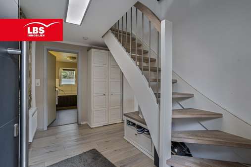 Treppe - Einfamilienhaus in 40764 Langenfeld mit 123m² kaufen