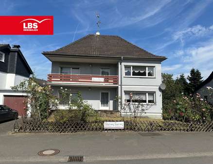 Frontansicht - Zweifamilienhaus in 51381 Leverkusen mit 154m² kaufen
