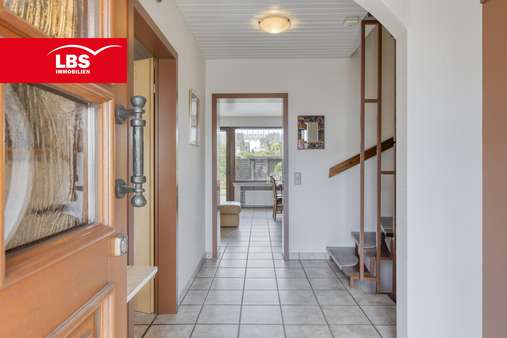 Flur / Eingangsbereich Flur / Eingangsbereich - Reihenmittelhaus in 40789 Monheim mit 94m² kaufen
