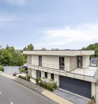 Frontansicht Frontansicht - Zweifamilienhaus in 42651 Solingen mit 274m² kaufen