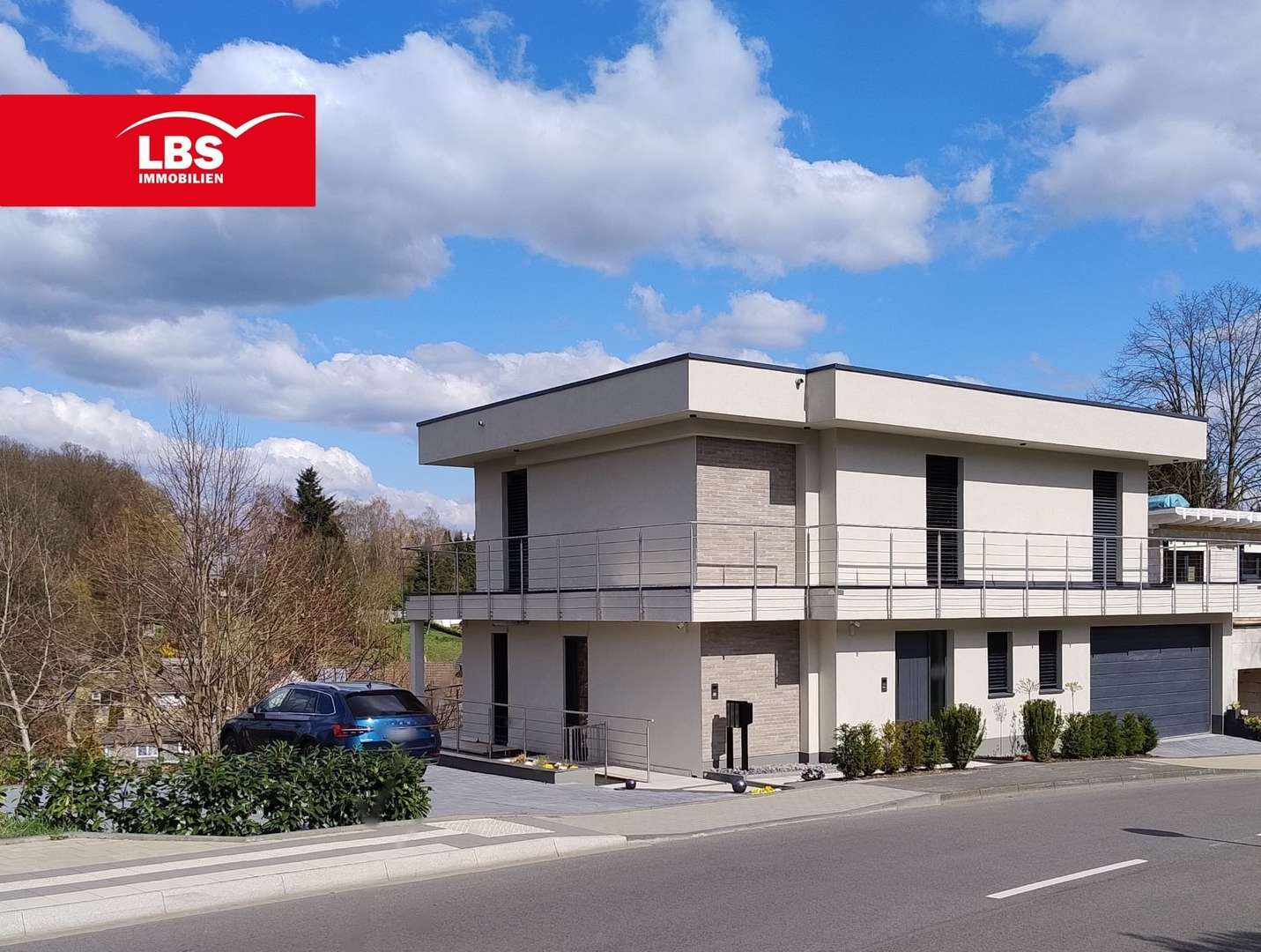 Hausansicht - Zweifamilienhaus in 42651 Solingen mit 274m² kaufen