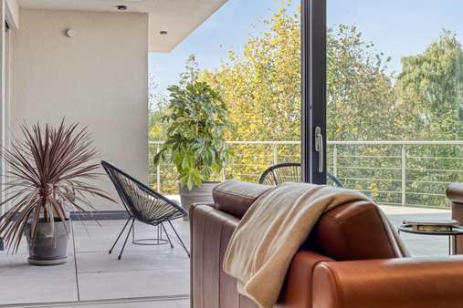 Outdoor Blick Outdoor Blick - Zweifamilienhaus in 42651 Solingen mit 274m² kaufen