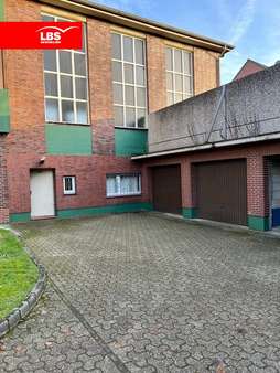 Garagen - Wohn- / Geschäftshaus in 42799 Leichlingen mit 333m² als Kapitalanlage günstig kaufen