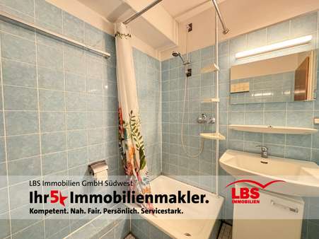 Badezimmer Badezimmer - Etagenwohnung in 55124 Mainz mit 25m² kaufen