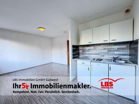 Küchenzeile/ Wohnen Küchenzeile/ Wohnen - Etagenwohnung in 55124 Mainz mit 25m² kaufen