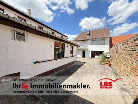 Werkstatt, Haus, Hofansicht - Einfamilienhaus in 55234 Wendelsheim mit 149m² kaufen