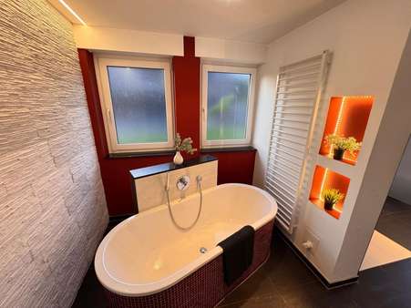 Bad EG Bad EG - Mehrfamilienhaus in 33334 Gütersloh mit 237m² kaufen