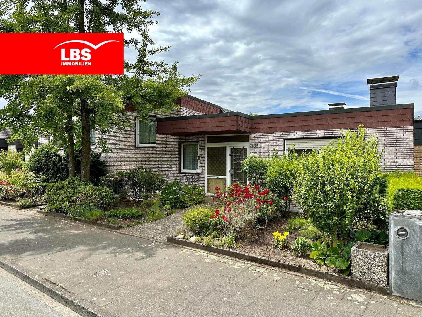 Straßenansicht - Einfamilienhaus in 48159 Münster mit 186m² kaufen