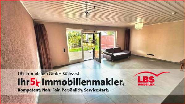 Wohnzimmer - Reihenendhaus in 77731 Willstätt mit 200m² kaufen