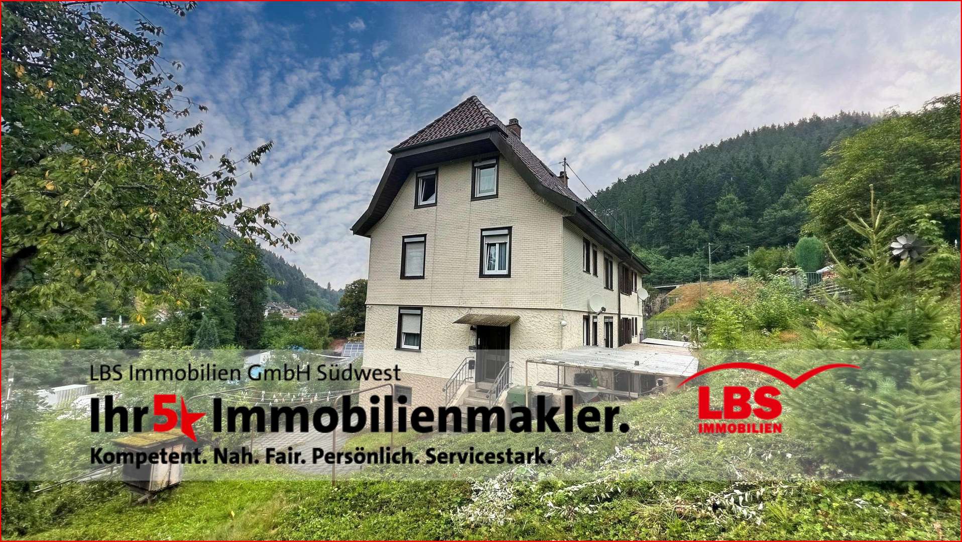 Außenansicht Außenansicht - Doppelhaushälfte in 78132 Hornberg mit 165m² kaufen