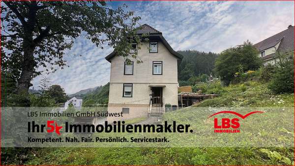 Außenansicht Außenansicht - Doppelhaushälfte in 78132 Hornberg mit 165m² kaufen