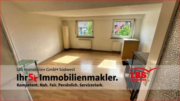 Zimmer Zimmer - Dachgeschosswohnung in 77652 Offenburg mit 69m² kaufen